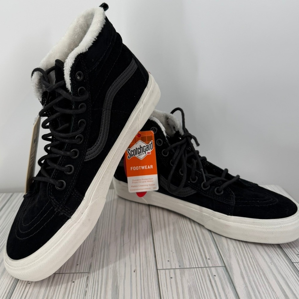 Vans Sk8-Hi All Weather Black Suede Faux Fur High Top Wmn 8.5/Men 7 NEW UNISEX
